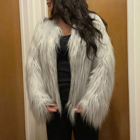 Faux Fur Jacket. Pink Color size S - Picture 5 of 10